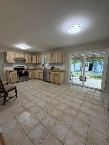 1144 Ridgeway Road, Lafayette, GA 30728