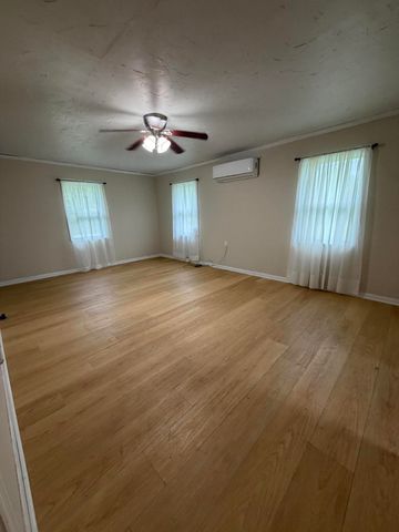 1144 Ridgeway Road, Lafayette, GA 30728