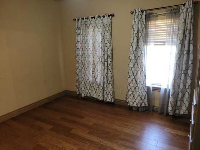 642 NE Valley View Rd, Lawton, OK 73501