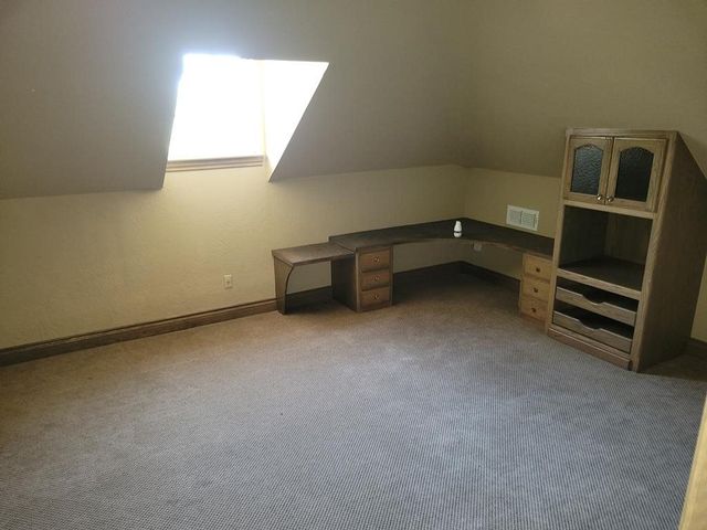 642 NE Valley View Rd, Lawton, OK 73501