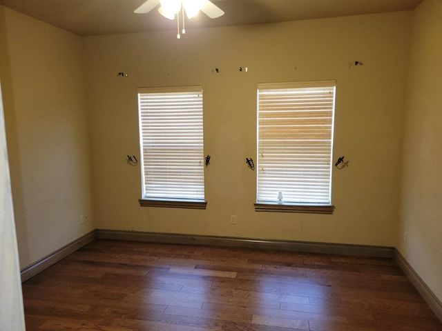 642 NE Valley View Rd, Lawton, OK 73501