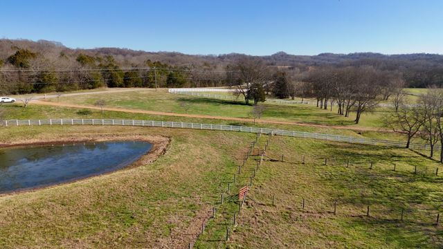 1213 Globe Rd, Lewisburg, TN 37091