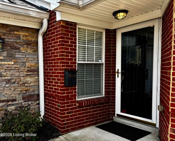7507 Pony Haven Dr, Louisville, KY 40214