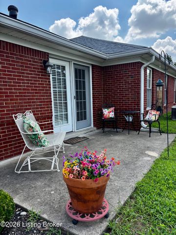 7507 Pony Haven Dr, Louisville, KY 40214