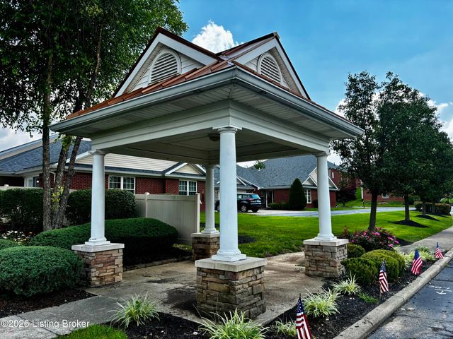 7507 Pony Haven Dr, Louisville, KY 40214