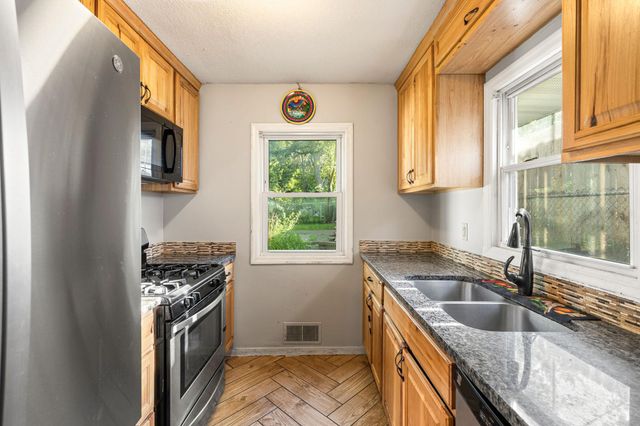 510 Wyoming Street E, Saint Paul, MN 55107