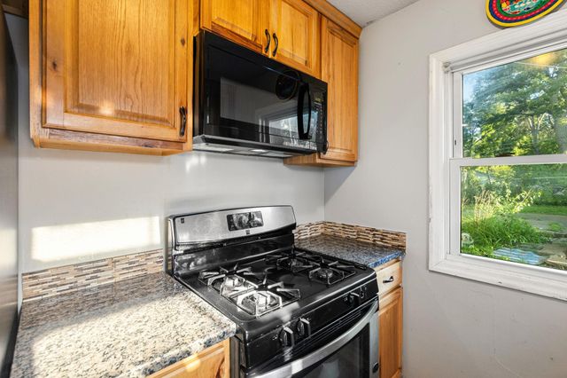 510 Wyoming Street E, Saint Paul, MN 55107