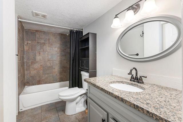 510 Wyoming Street E, Saint Paul, MN 55107