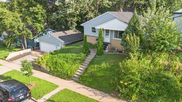 510 Wyoming Street E, Saint Paul, MN 55107