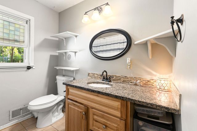 510 Wyoming Street E, Saint Paul, MN 55107