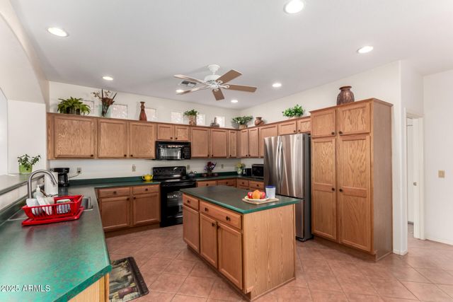 24419 S LAKESTAR Drive, Sun Lakes, AZ 85248