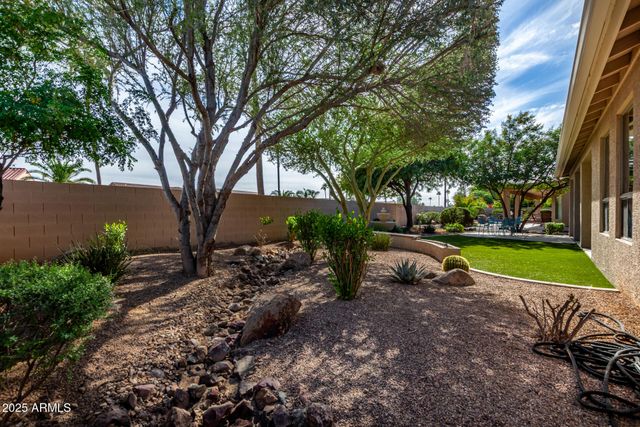 24419 S LAKESTAR Drive, Sun Lakes, AZ 85248
