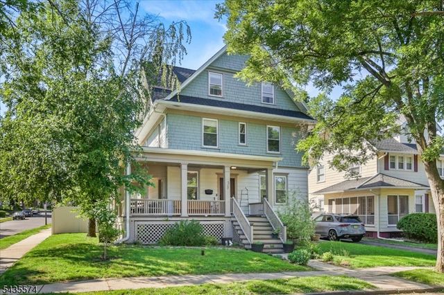 33 Morse Ave, East Orange City, NJ 07017