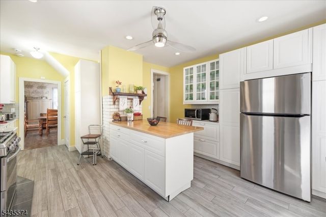 33 Morse Ave, East Orange City, NJ 07017