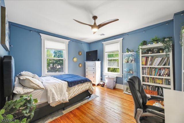 33 Morse Ave, East Orange City, NJ 07017
