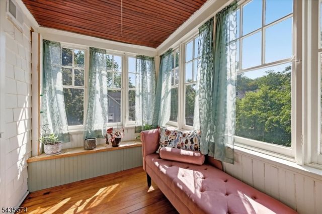 33 Morse Ave, East Orange City, NJ 07017