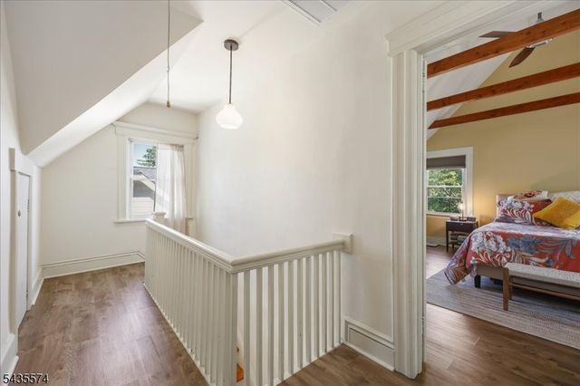33 Morse Ave, East Orange City, NJ 07017