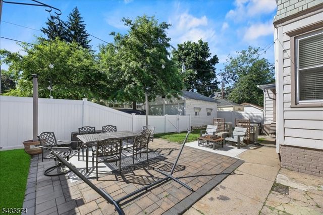 33 Morse Ave, East Orange City, NJ 07017