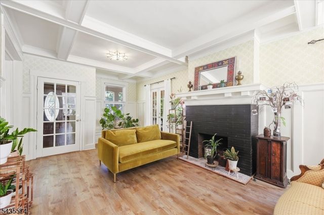 33 Morse Ave, East Orange City, NJ 07017