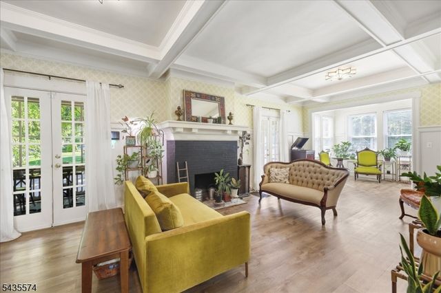 33 Morse Ave, East Orange City, NJ 07017