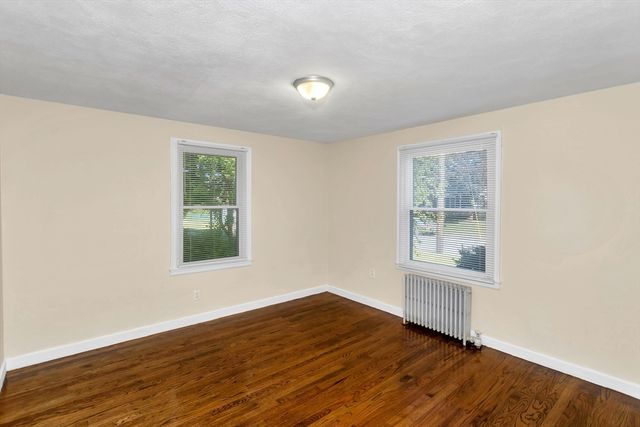 74 Woodstock St, Chicopee, MA 01020
