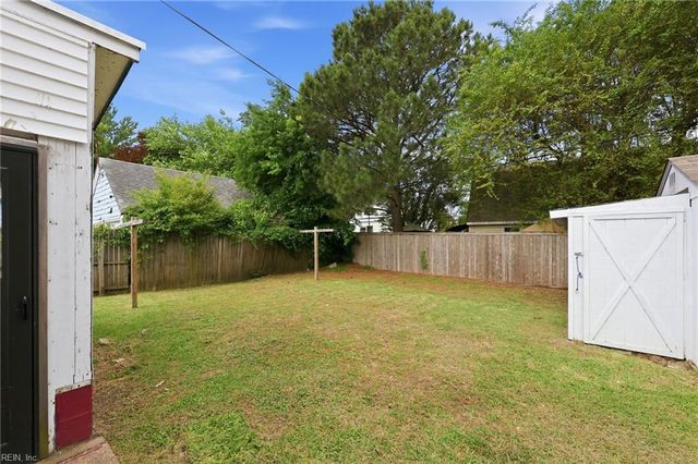 8145 Colin DR, Norfolk, VA 23518