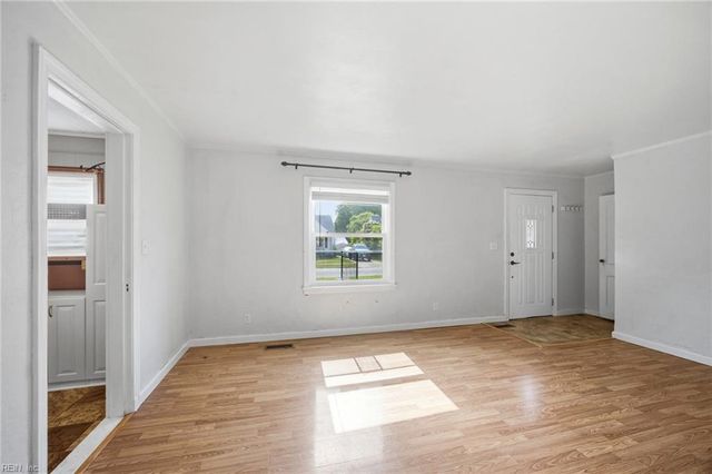 8145 Colin DR, Norfolk, VA 23518