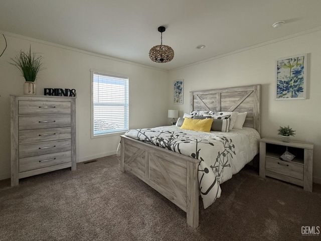 21 Northrup Street, Bakersfield, CA 93307