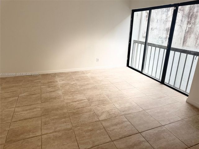 8301 SW 157th Ave 205, Miami, FL 33193