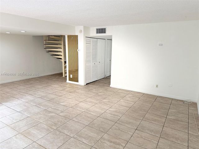 8301 SW 157th Ave 205, Miami, FL 33193