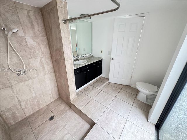 8301 SW 157th Ave 205, Miami, FL 33193