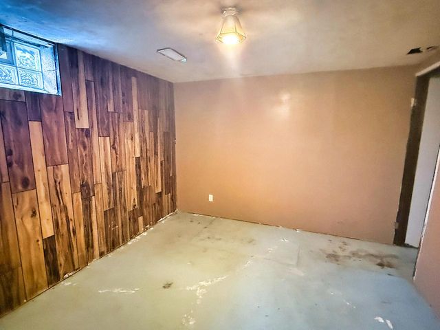 1228 Lakeview AVENUE, South Milwaukee, WI 53172