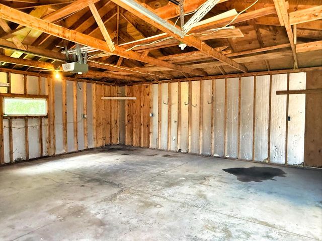 1228 Lakeview AVENUE, South Milwaukee, WI 53172