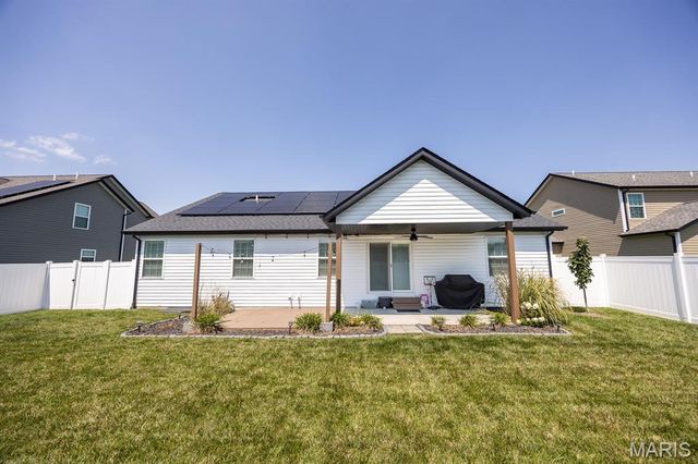 3456 Dakota Drive, Shiloh, IL 62221