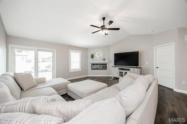 3456 Dakota Drive, Shiloh, IL 62221