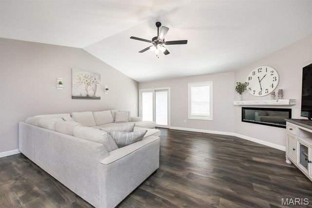 3456 Dakota Drive, Shiloh, IL 62221