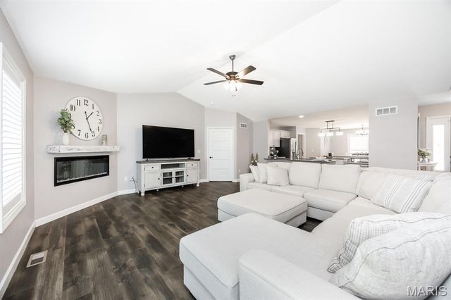 3456 Dakota Drive, Shiloh, IL 62221