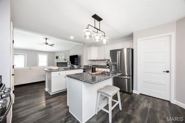 3456 Dakota Drive, Shiloh, IL 62221