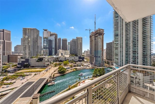 350 S Miami Ave 2006, Miami, FL 33130