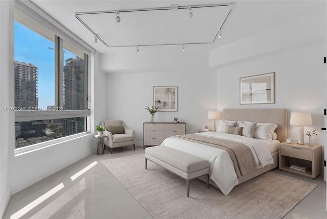 350 S Miami Ave 2006, Miami, FL 33130