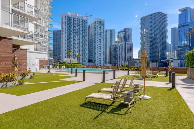 350 S Miami Ave 2006, Miami, FL 33130