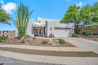 765 S Shadowtree Place, Tucson, AZ 85748