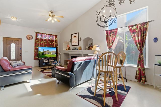 940 allacante drive, Ceres, CA 95307