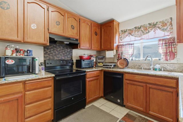 940 allacante drive, Ceres, CA 95307