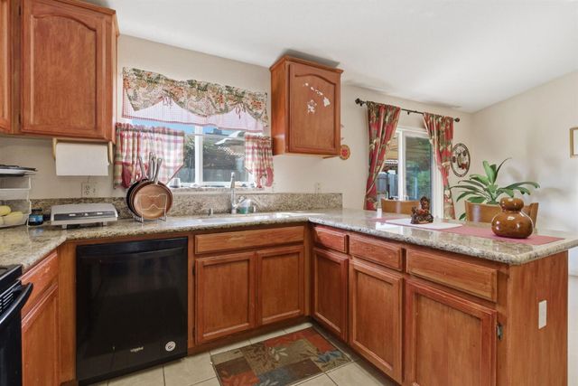 940 allacante drive, Ceres, CA 95307