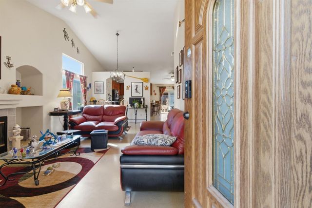 940 allacante drive, Ceres, CA 95307