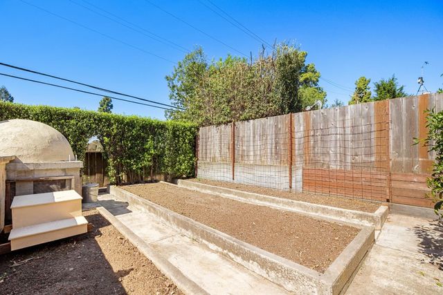 105 Wesley Street, Capitola, CA 95010