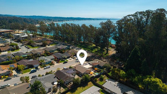 105 Wesley Street, Capitola, CA 95010