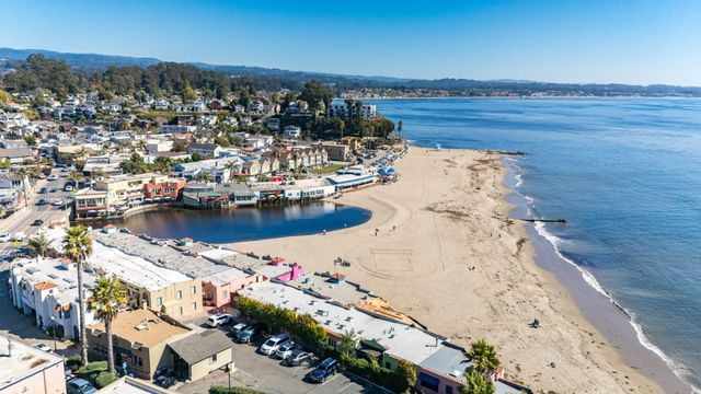 105 Wesley Street, Capitola, CA 95010