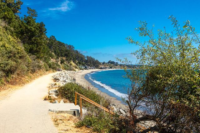 105 Wesley Street, Capitola, CA 95010